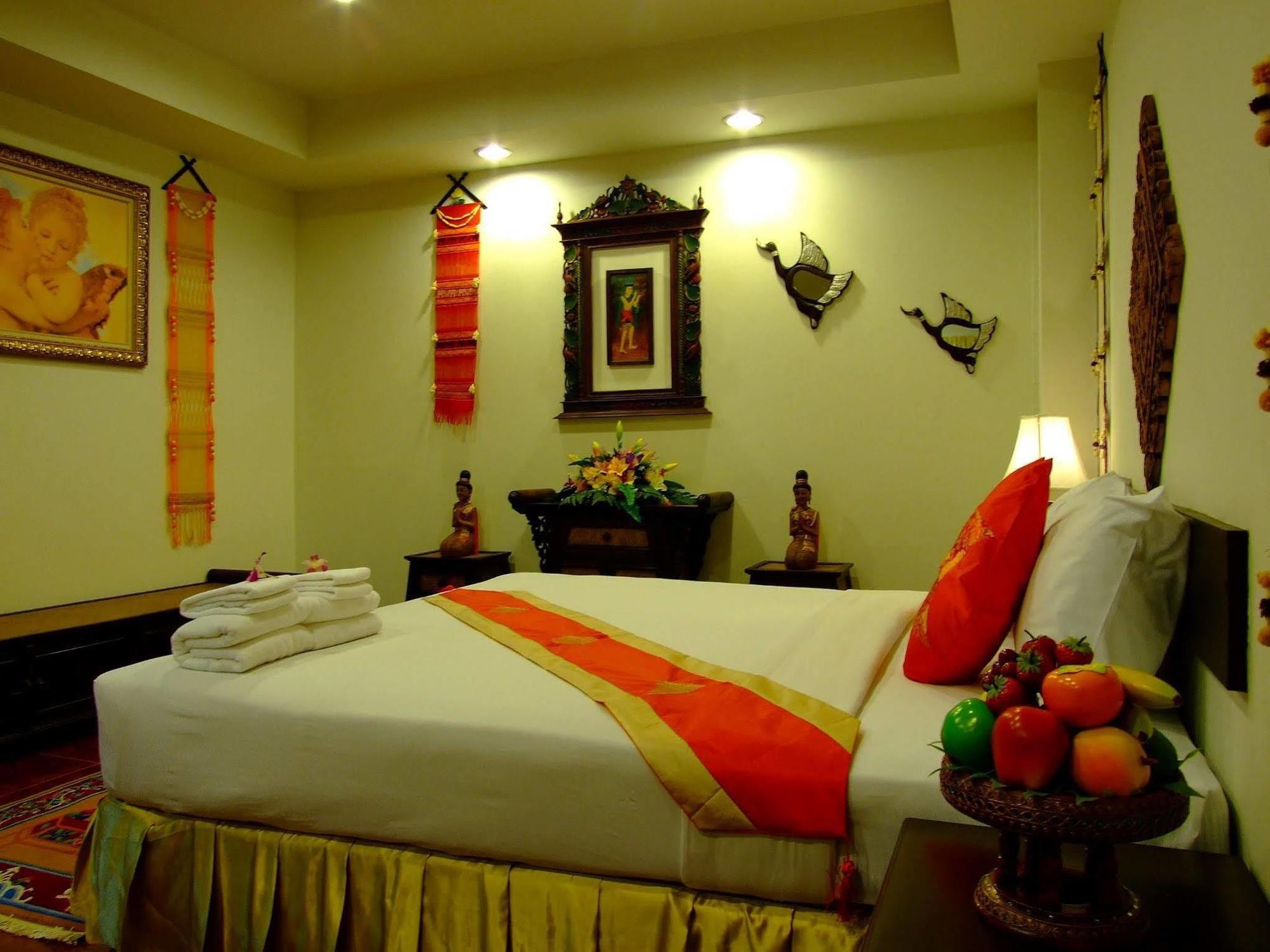 Win Place Hotel Chiang Mai Esterno foto