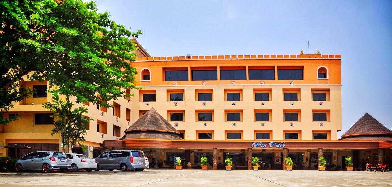 Win Place Hotel Chiang Mai Esterno foto
