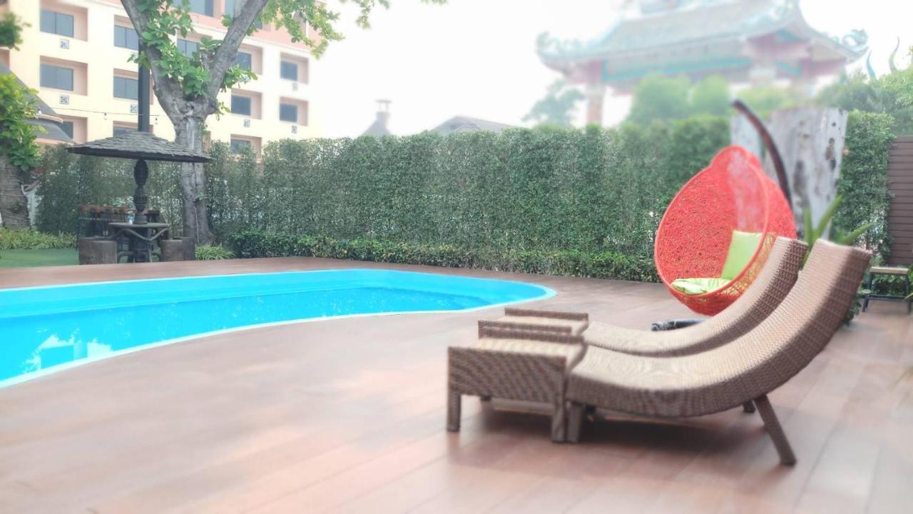 Win Place Hotel Chiang Mai Esterno foto