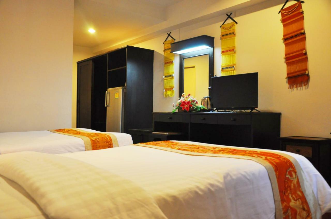 Win Place Hotel Chiang Mai Esterno foto