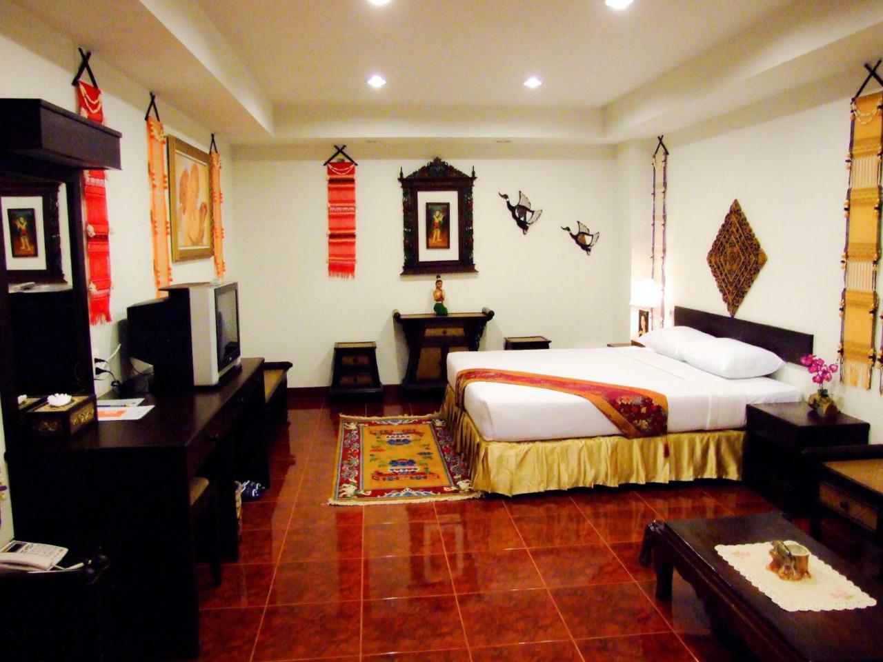 Win Place Hotel Chiang Mai Esterno foto