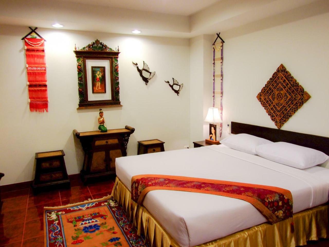 Win Place Hotel Chiang Mai Esterno foto