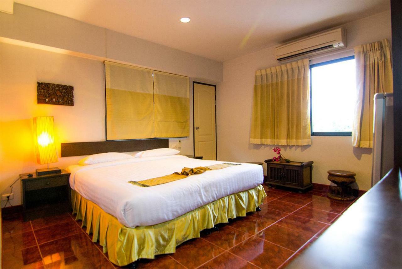 Win Place Hotel Chiang Mai Esterno foto
