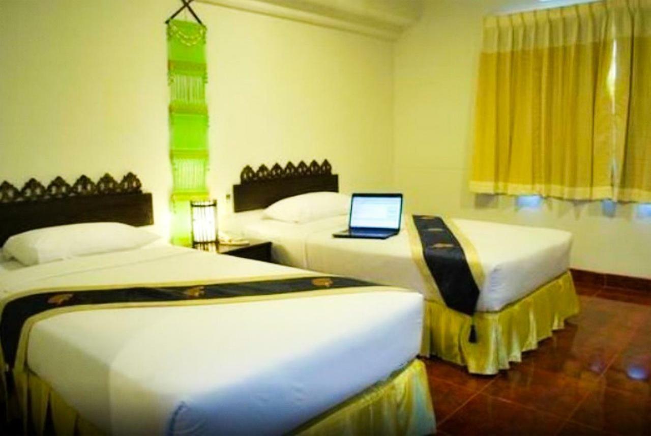 Win Place Hotel Chiang Mai Esterno foto