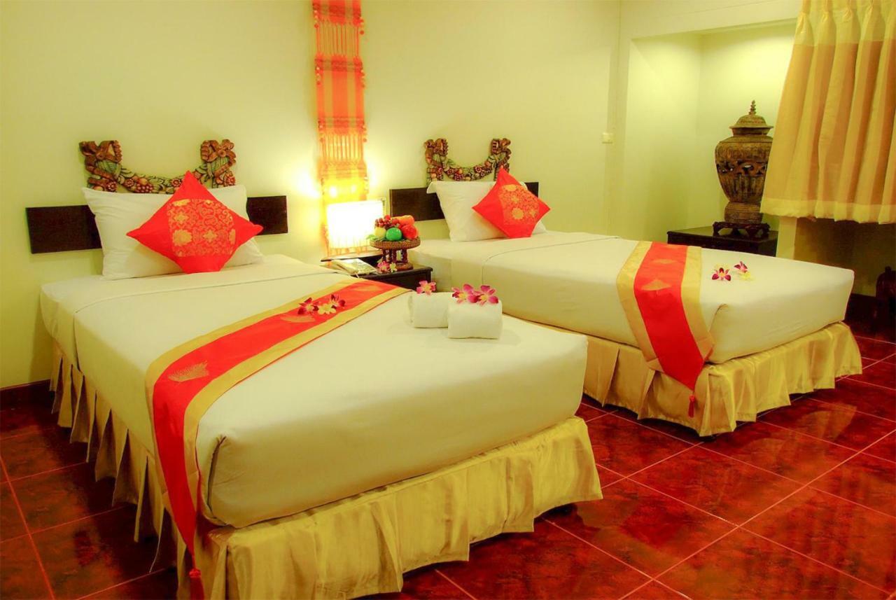 Win Place Hotel Chiang Mai Esterno foto